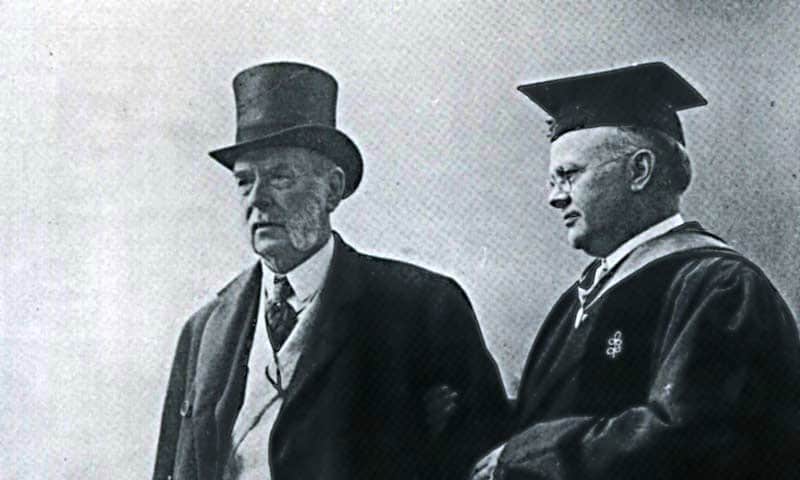 Wallace Brett Donham (on right)